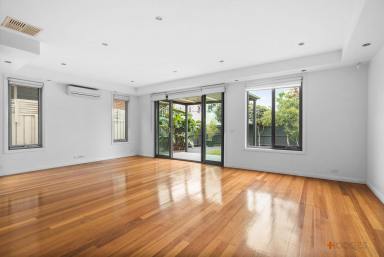 House Leased - VIC - Parkdale - 3195 - PRIME PARKDALE | FAMILY HOME | BAYSIDE LIVING (Image 2)