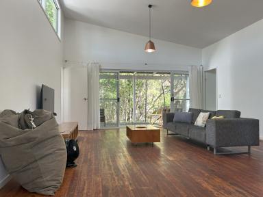 House For Lease - NSW - Suffolk Park - 2481 - 2 Bedroom Beachside cottage  (Image 2)