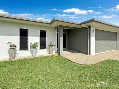 House For Sale - QLD - Mareeba - 4880 - SUPERIOR FAMILY LIVING WITH SPACE, PRIVACY & CONTEMPORARY COMFORT  (Image 2)