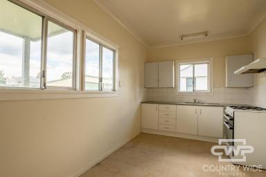 House Leased - NSW - Glen Innes - 2370 - Freshly Refurbished & Cosy – 37 Lewis Street, Glen Innes  (Image 2)