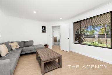 House For Sale - WA - Secret Harbour - 6173 - Room for the Boat  (Image 2)