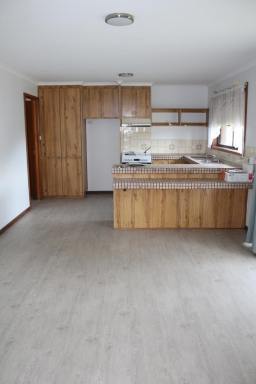 Unit For Lease - VIC - Hamilton - 3300 - Low Maintenance Unit in Prime Location  (Image 2)