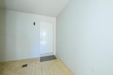 Townhouse For Sale - WA - Midland - 6056 - Affordable Living in Vibrant Midland  (Image 2)