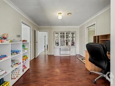 House For Sale - NSW - Narrabri - 2390 - MORE THAN MEETS THE EYE (Image 2)