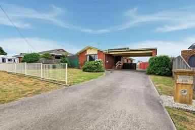 House For Sale - VIC - Korumburra - 3950 - Top end of town on spacious block  (Image 2)