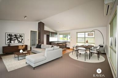 House For Lease - VIC - Beechworth - 3747 - NEAT AND TIDY (Image 2)