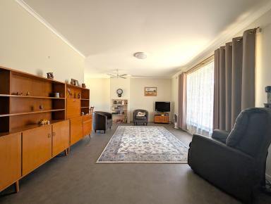 House For Sale - VIC - Kerang - 3579 - VERY AFFORDABLE PROPERTY ON ACREAGE  (Image 2)