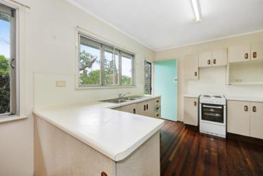 House For Sale - QLD - Heatley - 4814 - SPACIOUS FAMILY HOME!  (Image 2)