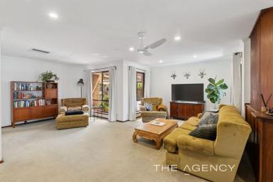 House For Sale - WA - Padbury - 6025 - Where Quiet Meets Convenience  (Image 2)