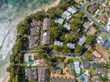 House For Sale - NSW - Denhams Beach - 2536 - WATERSIDE DENHAMS BEACH  (Image 2)