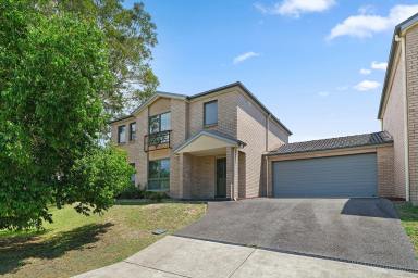 House For Sale - NSW - Ashtonfield - 2323 - SPACIOUS TORRENS TITLE HOME IN PRIME ASHTONFIELD LOCATION!  (Image 2)
