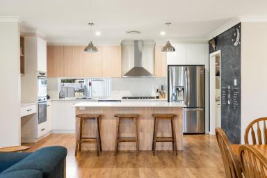 House For Sale - QLD - Cambooya - 4358 - An Opportunity Not to Be Missed!!!  (Image 2)