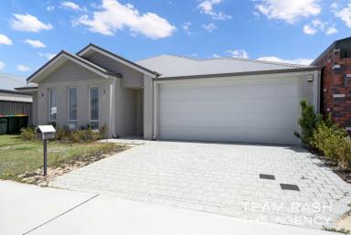 House For Sale - WA - Jindalee - 6036 - Location. Style. Coastal Living at Its Finest  (Image 2)