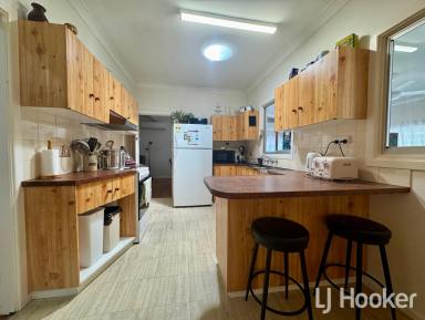 House Sold - NSW - Inverell - 2360 - SOLD BY LJ HOOKER INVERELL  (Image 2)