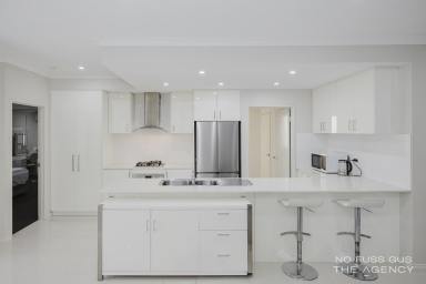 House For Sale - WA - Madeley - 6065 - Style and Space  (Image 2)