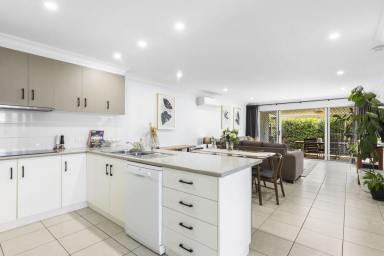 Unit For Sale - QLD - Kearneys Spring - 4350 - Light and Bright - Three Bedroom Duplex Unit  (Image 2)