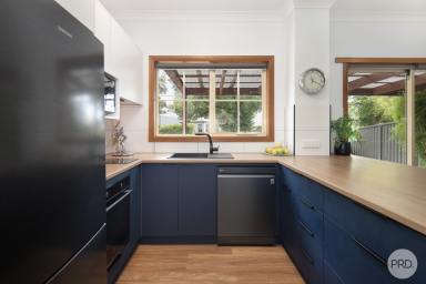 House For Sale - VIC - Golden Point - 3350 - Stylish Renovation, Private Yard, No Body Corporate (Image 2)