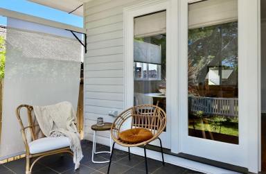 House For Sale - QLD - Scarborough - 4020 - Move in ready classic Scarbourough home (Image 2)