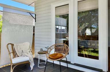 House For Sale - QLD - Scarborough - 4020 - Move in ready classic Scarbourough home  (Image 2)