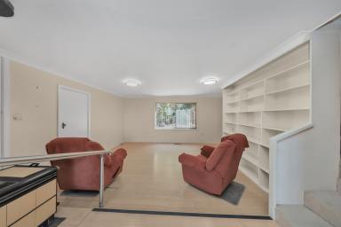 House For Sale - NSW - Tumut - 2720 - Large living with views! (Image 2)