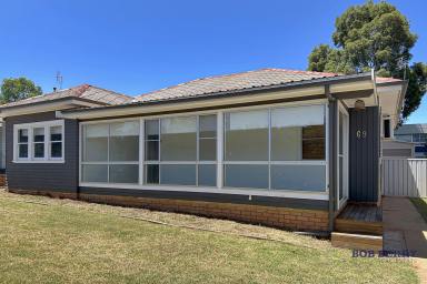 House For Lease - NSW - Dubbo - 2830 - Renovated Home in Great South Dubbo location  (Image 2)
