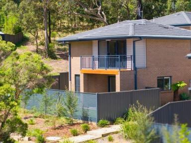 Townhouse For Sale - NSW - Watanobbi - 2259 - Brand New Executive Living made easy for First Home Buyers  (Image 2)