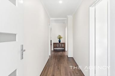 House For Sale - WA - Treeby - 6164 - Wanting That Easy Fuss Free Family Living!  (Image 2)