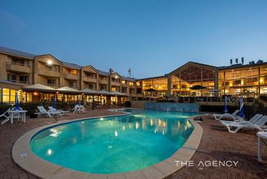 Unit For Sale - WA - Broadwater - 6280 - Splish Splash, Beach Time!  (Image 2)