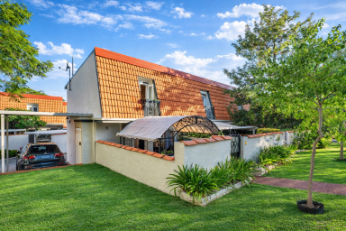 Terrace For Sale - WA - Mount Lawley - 6050 - In a Word: Romantic  (Image 2)