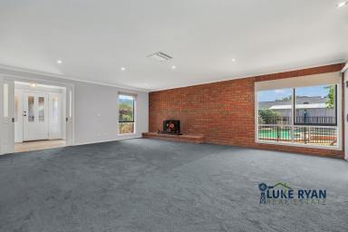 House For Sale - VIC - Rochester - 3561 - SPACIOUS FAMILY LIVING ON A RARE DOUBLE BLOCK WITH INGROUND POOL  (Image 2)