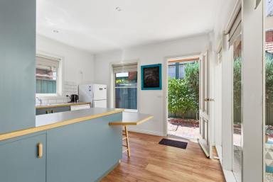 House For Sale - VIC - Quarry Hill - 3550 - Beautifully Presented Two-Bedroom Townhouse Just Moments from the CBD (Image 2)