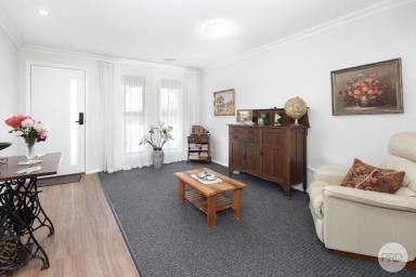 House For Sale - VIC - Alfredton - 3350 - Modern Style, Space & Seamless Entertaining  (Image 2)