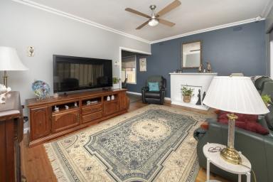 House For Sale - VIC - Swan Hill - 3585 - Stylish, Updated Living in a Quiet Court Location  (Image 2)