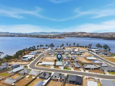 House For Sale - TAS - Austins Ferry - 7011 - Ideal Family Home in Austins Ferry  (Image 2)