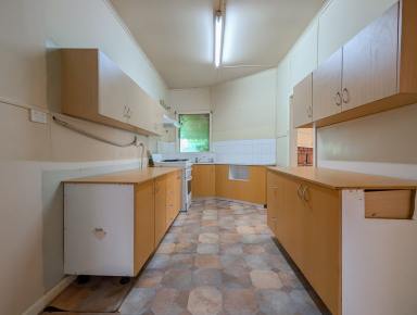 House For Lease - VIC - Sea Lake - 3533 - Comfort & Space in Great Location  (Image 2)