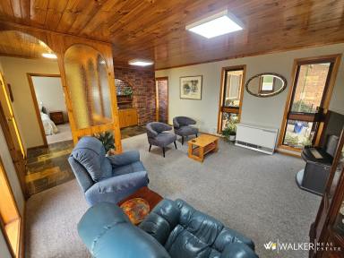 House For Sale - VIC - Kyabram - 3620 - Flexible 5-Bedroom Living in a Handy Location  (Image 2)