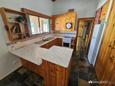 House For Sale - VIC - Kyabram - 3620 - Flexible 5-Bedroom Living in a Handy Location  (Image 2)