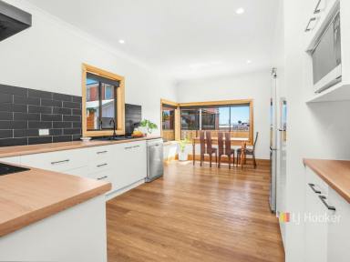 House Sold - TAS - Devonport - 7310 - Walk Everywhere from Watkinson  (Image 2)