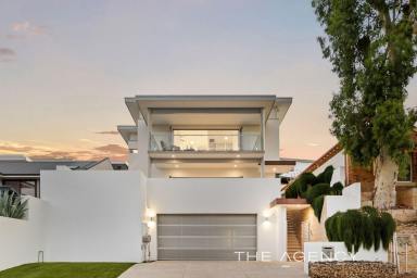 House For Sale - WA - Trigg - 6029 - The Ultimate Modern Coastal Home!  (Image 2)