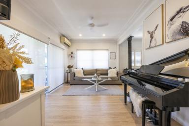 House For Sale - NSW - Grafton - 2460 - THE ULTIMATE ENTERTAINER - STUNNING KITCHEN, HUGE DECK & GUEST ACCOM  (Image 2)