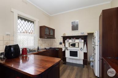 House For Sale - VIC - Ballarat Central - 3350 - Period Features, Huge Allotment, CBD Convenience  (Image 2)
