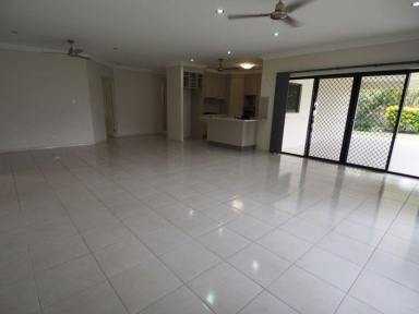 House For Lease - QLD - Kanimbla - 4870 - SPACIOUS AND MODERN HOME IN HIGHLY SOUGHT AFTER SUBURB  (Image 2)
