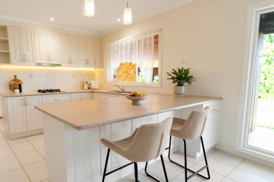 House For Sale - VIC - Red Cliffs - 3496 - Ideal First Home or Investment in Established Location  (Image 2)