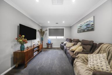 House For Sale - NSW - Tumut - 2720 - Valley View Estate!  (Image 2)