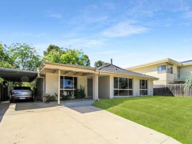 House For Sale - VIC - Bairnsdale - 3875 - FAMILY LIVING IN WEST BAIRNSDALE  (Image 2)