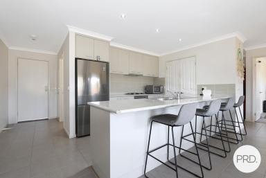 Unit For Sale - NSW - Hamilton Valley - 2641 - STAND ALONE UNIT - PRIVATE POSITION  (Image 2)