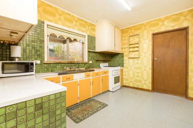 House For Sale - VIC - Merbein - 3505 - What An Affordable Opportunity - First Home Buyers, Don't Miss!  (Image 2)