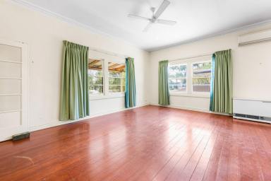 House For Sale - VIC - Mildura - 3500 - PRIME LOCATION WITH ENDLESS POTENTIAL  (Image 2)