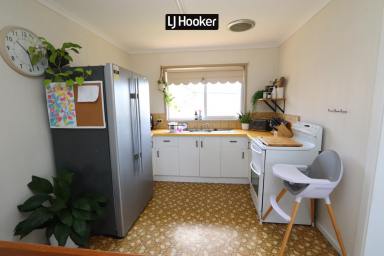 House For Lease - NSW - Inverell - 2360 - Affordable 2 Bedroom Home  (Image 2)