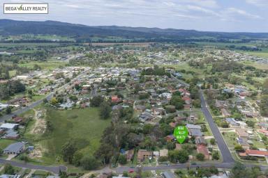 House For Sale - NSW - Bega - 2550 - BIG ON SPACE VALUE & LOCATION  (Image 2)
